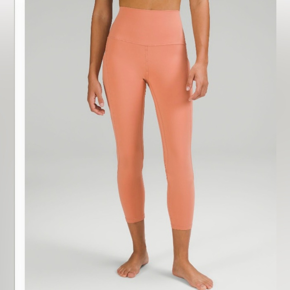 NWOT Lululemon Align High Rise Leggings w Pockets